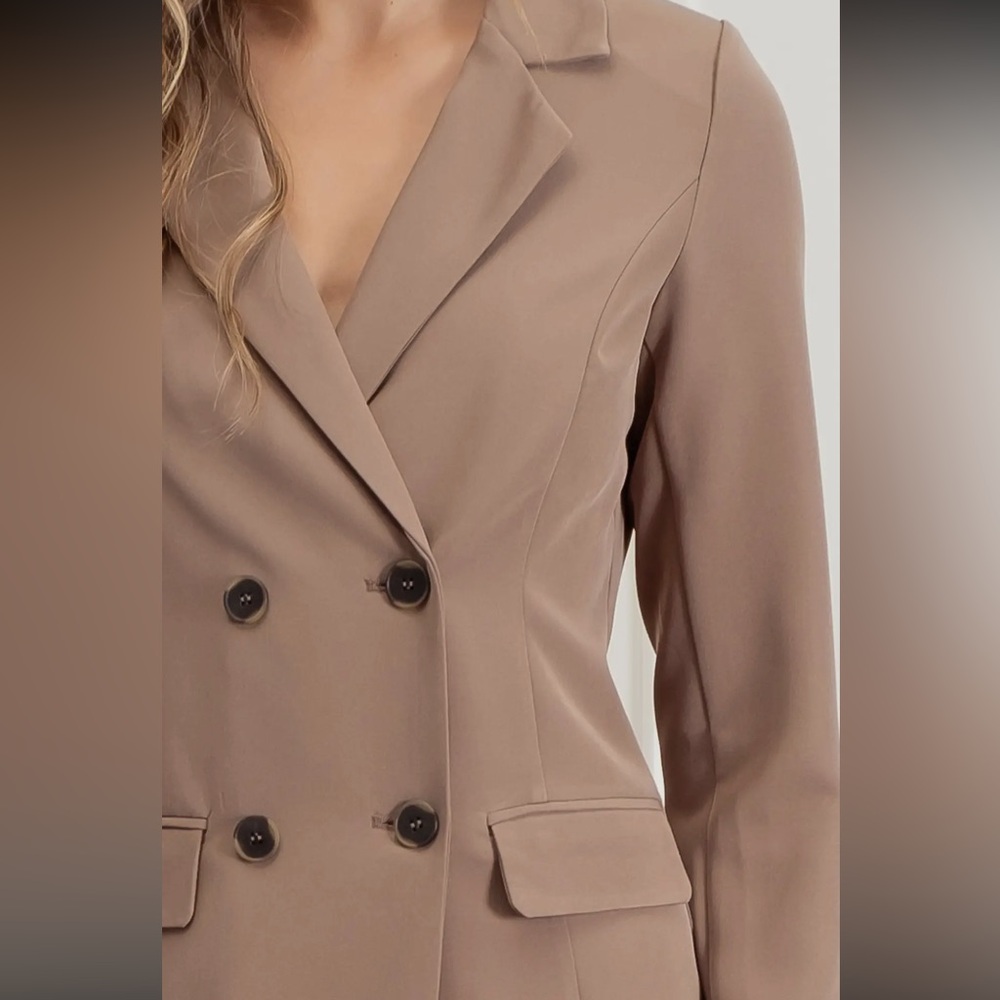 945. LAST 1! COST 🛑Taupe Blazer Jacket Coat Double Breasted Long Sleeve Pockets - Picture 2 of 4